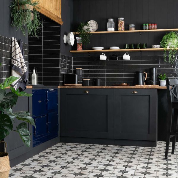 Asly Black Gloss Tiles 300x75mm