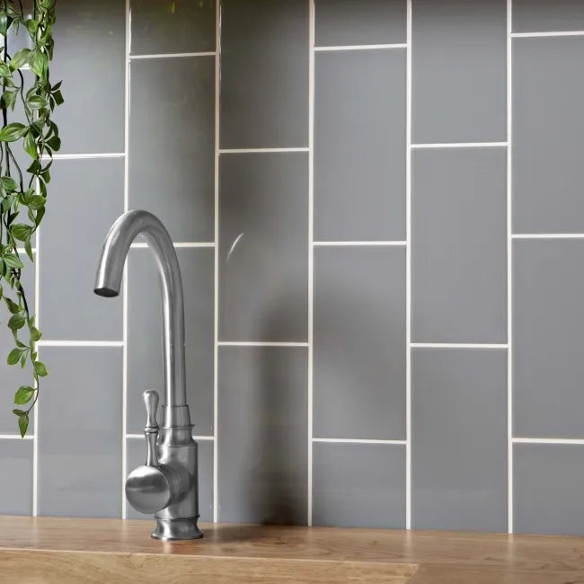 Liso Plata Brillo Tiles 200x100mm
